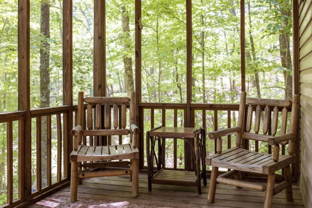 Pet Friendly Luxury Cabin Near Helen With Fire Pit Cleveland Dış mekan fotoğraf